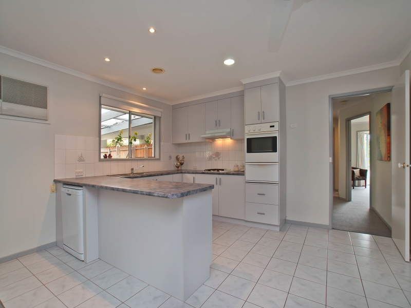 76 Granite Drive, Langwarrin VIC 3910