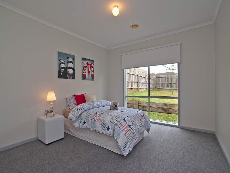 76 Granite Drive, Langwarrin VIC 3910