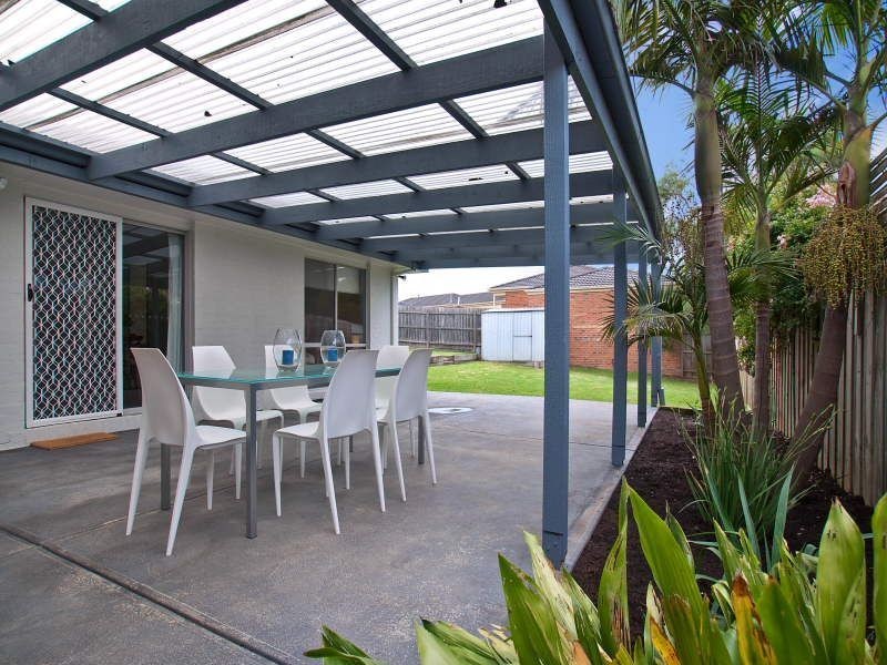 76 Granite Drive, Langwarrin VIC 3910