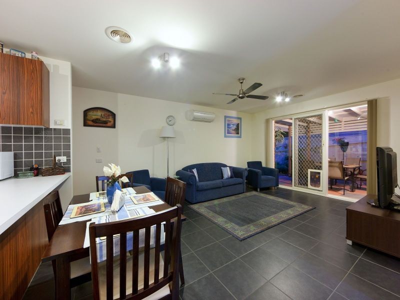 2/327 Cranbourne Road, Langwarrin VIC 3910