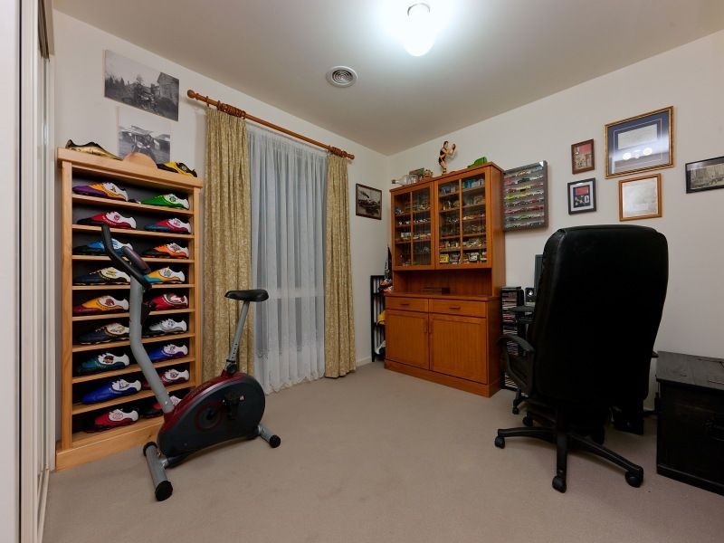 2/327 Cranbourne Road, Langwarrin VIC 3910
