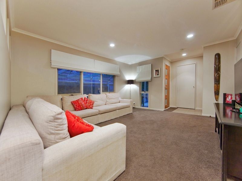 28 Leonard Drive, Langwarrin VIC 3910