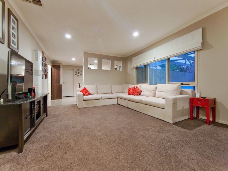 28 Leonard Drive, Langwarrin VIC 3910
