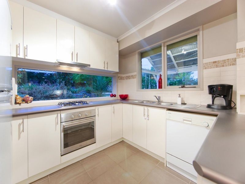28 Leonard Drive, Langwarrin VIC 3910