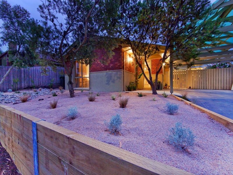 28 Leonard Drive, Langwarrin VIC 3910