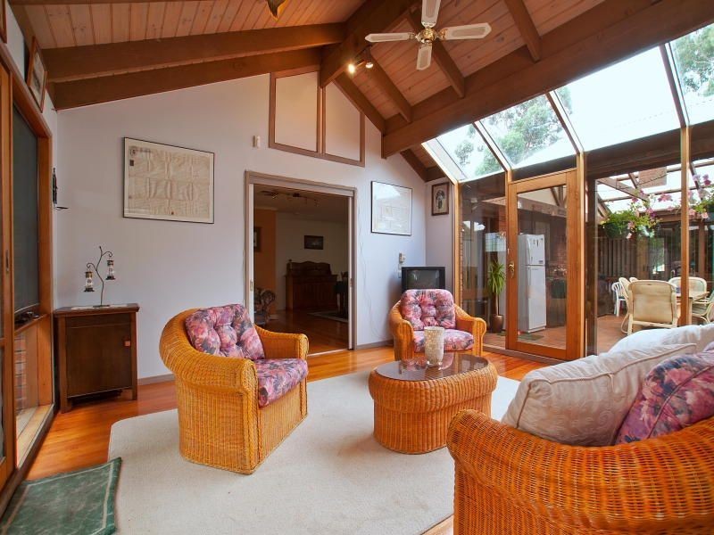 5 Elm Grove, Langwarrin VIC 3910