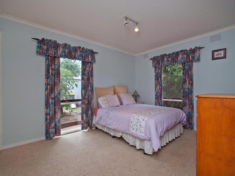 5 Elm Grove, Langwarrin VIC 3910