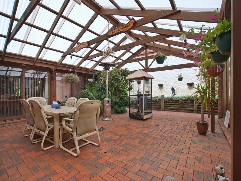 5 Elm Grove, Langwarrin VIC 3910