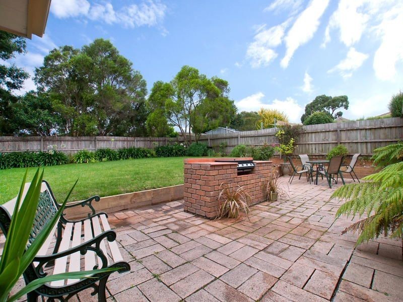 16 Olearia Crescent, Langwarrin VIC 3910