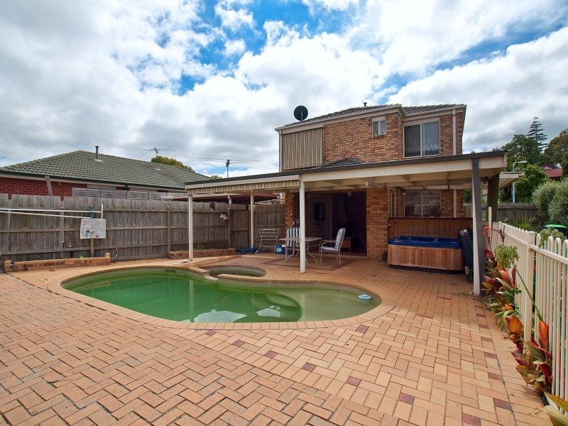 15 Wattlebird Way, Langwarrin VIC 3910