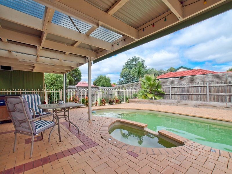 15 Wattlebird Way, Langwarrin VIC 3910