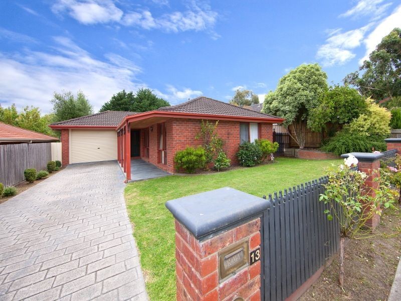 13 Australis Close, Langwarrin VIC 3910