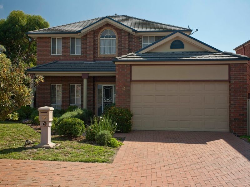 38 Pepperbush Crescent, Langwarrin VIC 3910