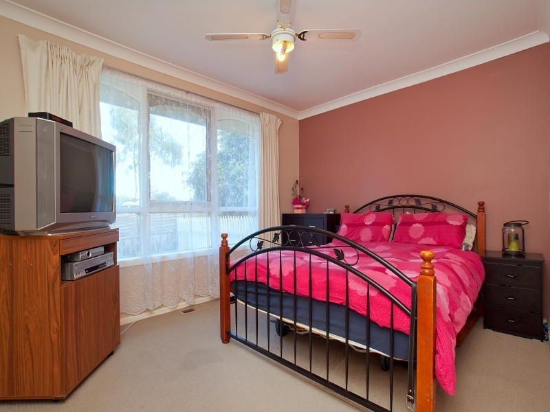 11 Cedar Street, Langwarrin VIC 3910