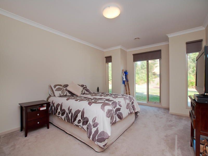 11 Sugar Glider Place, Langwarrin VIC 3910