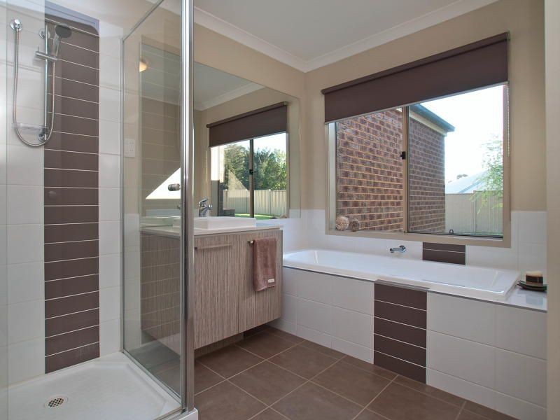 11 Sugar Glider Place, Langwarrin VIC 3910