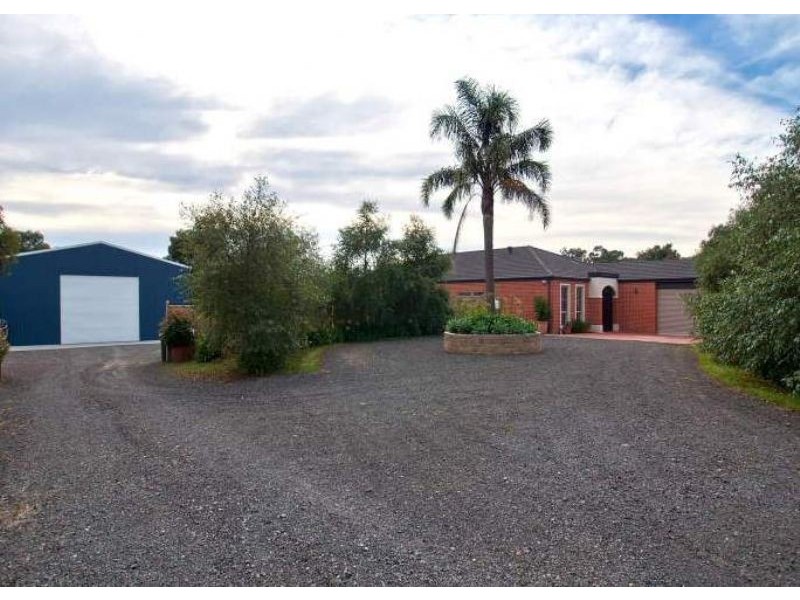 2 Leisureland Drive, Langwarrin VIC 3910