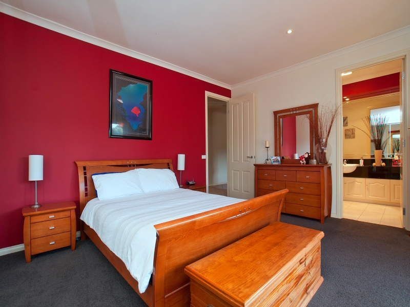 2 Leisureland Drive, Langwarrin VIC 3910