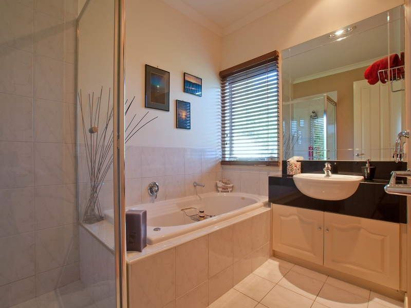 2 Leisureland Drive, Langwarrin VIC 3910