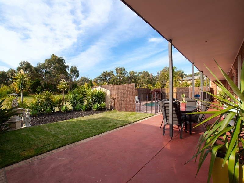 2 Leisureland Drive, Langwarrin VIC 3910