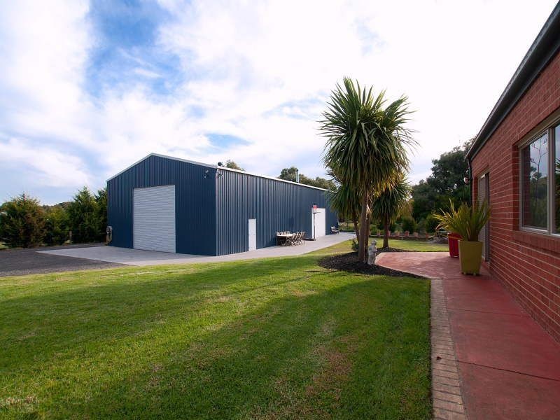 2 Leisureland Drive, Langwarrin VIC 3910