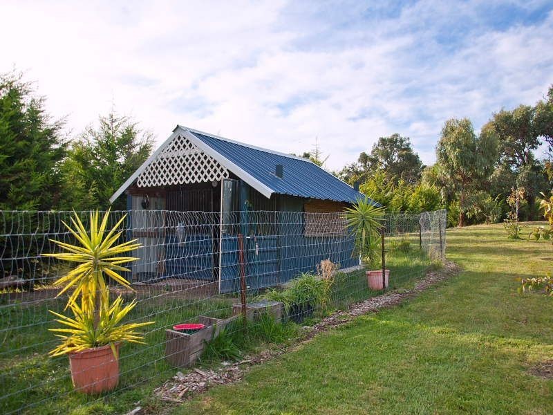 2 Leisureland Drive, Langwarrin VIC 3910