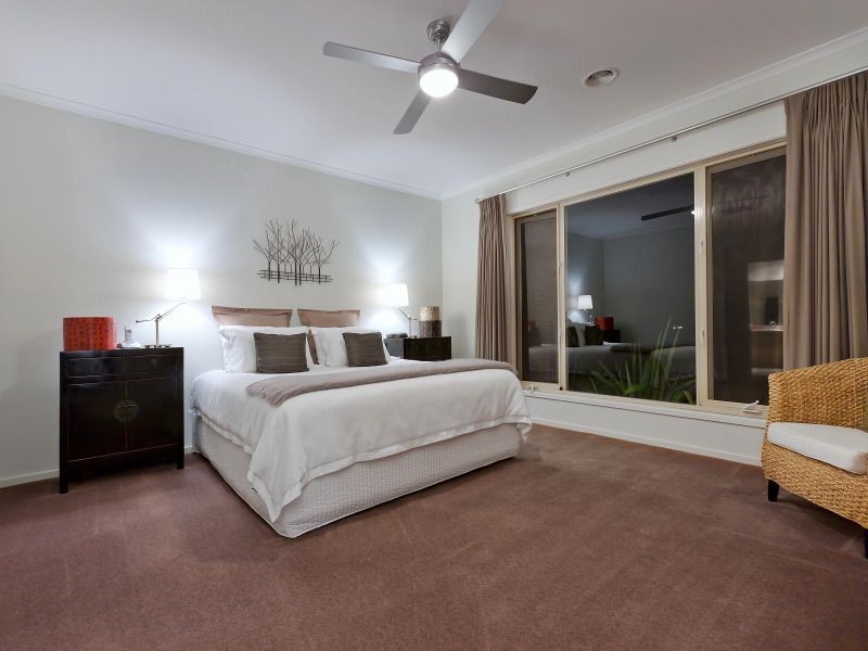 15 Brown Thornbill Court, Langwarrin VIC 3910