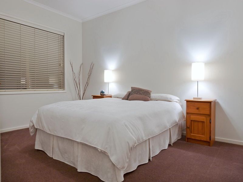15 Brown Thornbill Court, Langwarrin VIC 3910