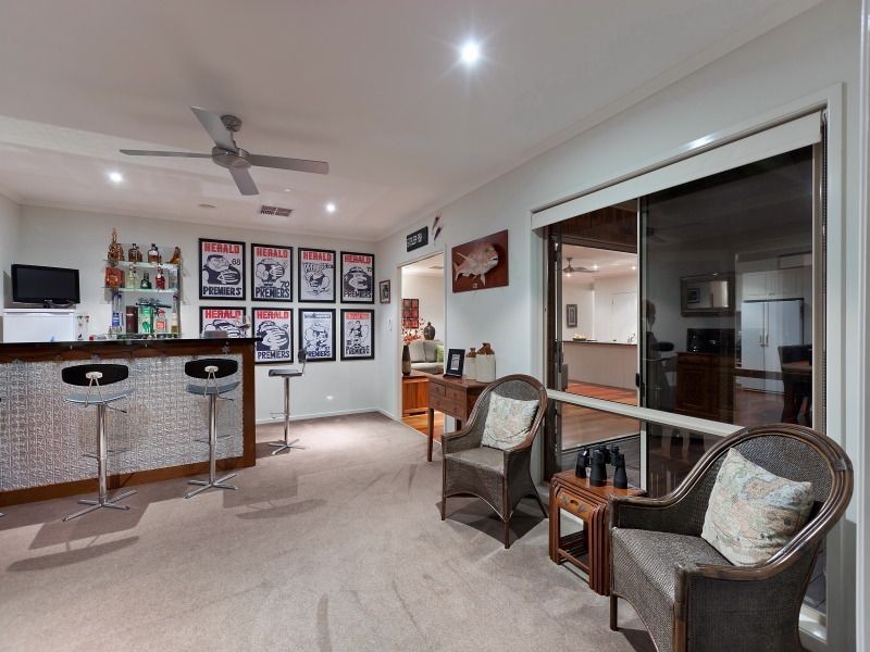 15 Brown Thornbill Court, Langwarrin VIC 3910