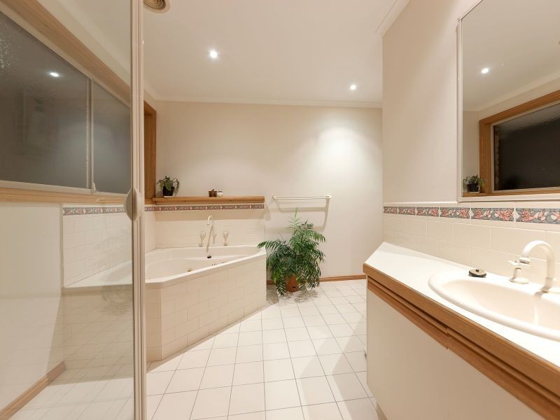 12 Reynard Court, Langwarrin VIC 3910