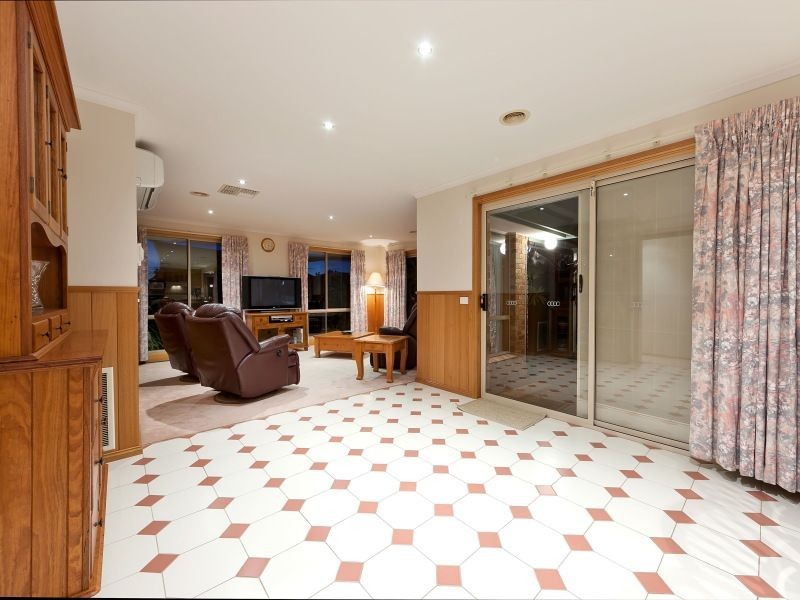 12 Reynard Court, Langwarrin VIC 3910