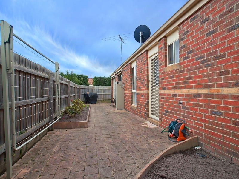 2/25 Potts Road, Langwarrin VIC 3910