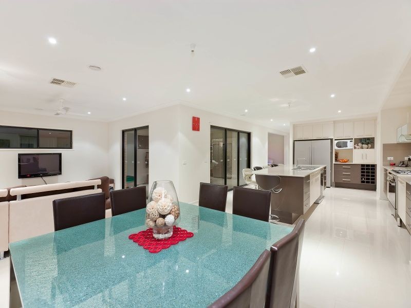 30 Black Wallaby Dve, Langwarrin VIC 3910