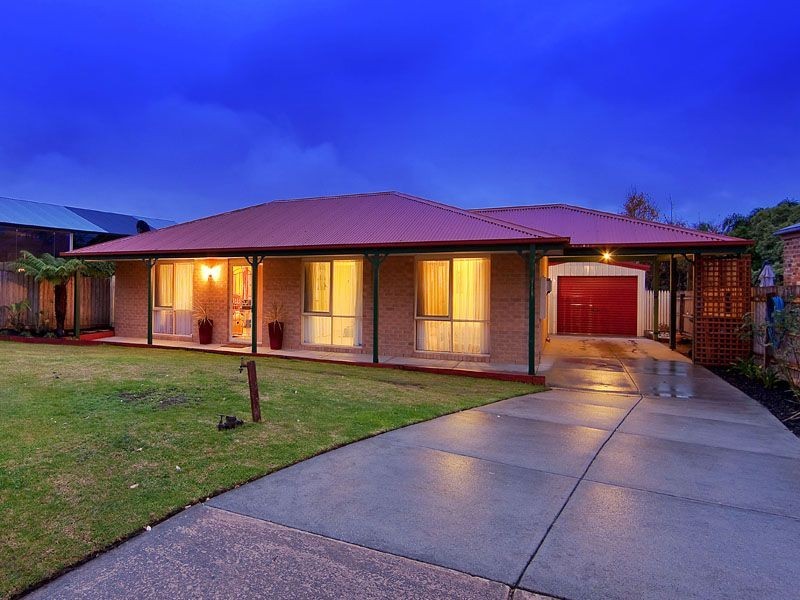9 Kelly Drive, Langwarrin VIC 3910
