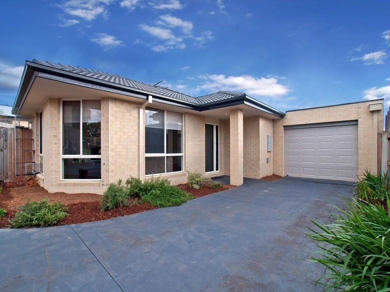 2/13 Warrandyte Road, Langwarrin VIC 3910