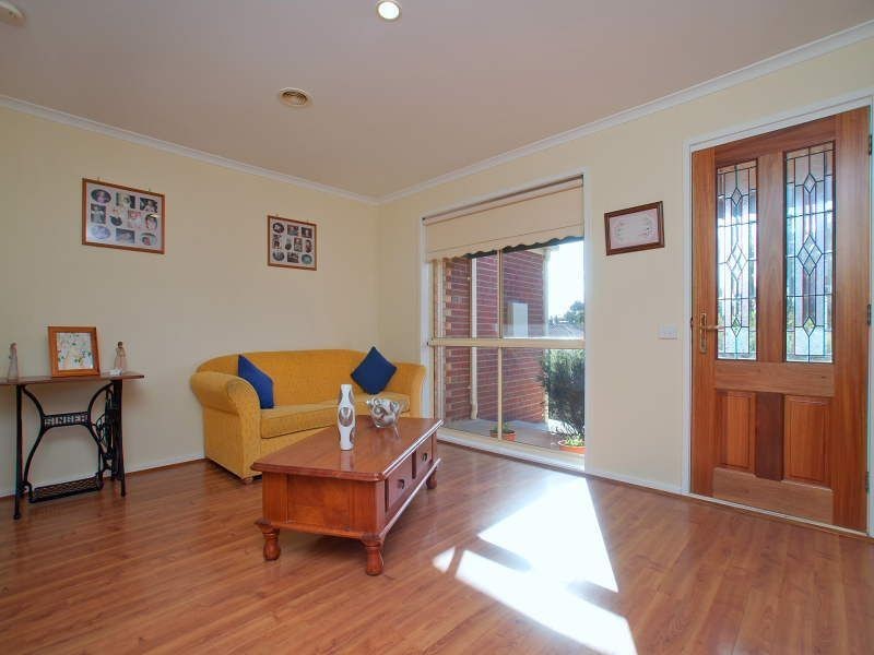 6 Castlehill Rise, Langwarrin VIC 3910