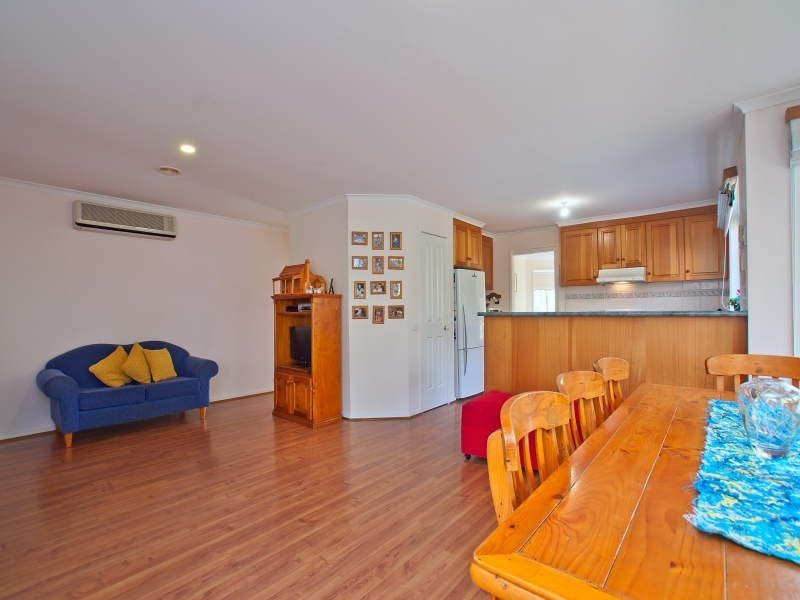 6 Castlehill Rise, Langwarrin VIC 3910