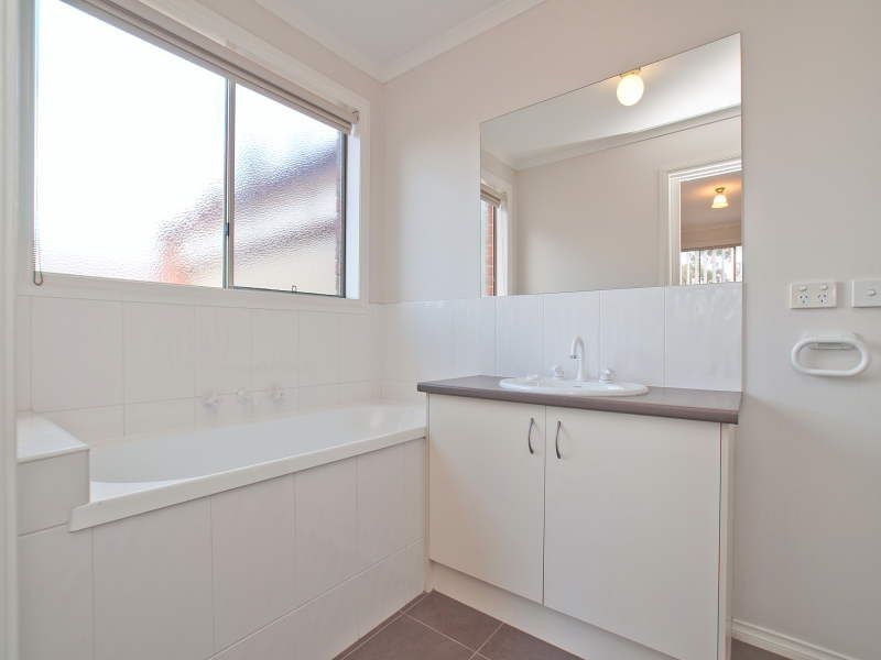 2/194 North Road, Langwarrin VIC 3910