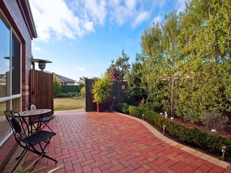 25 Red Wattlebird Crescent, Langwarrin VIC 3910