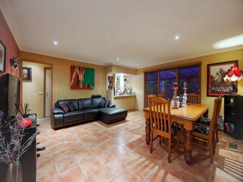 10 Kate Court, Langwarrin VIC 3910