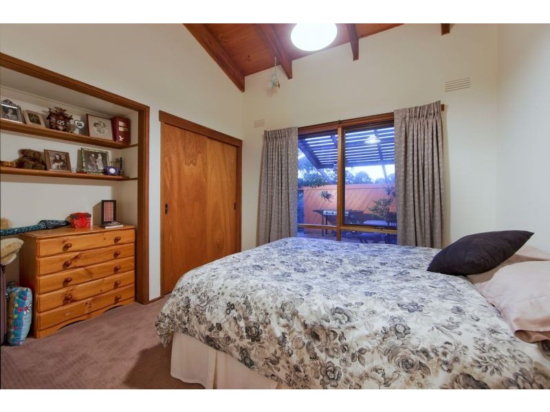 5 Oak Grove, Langwarrin VIC 3910