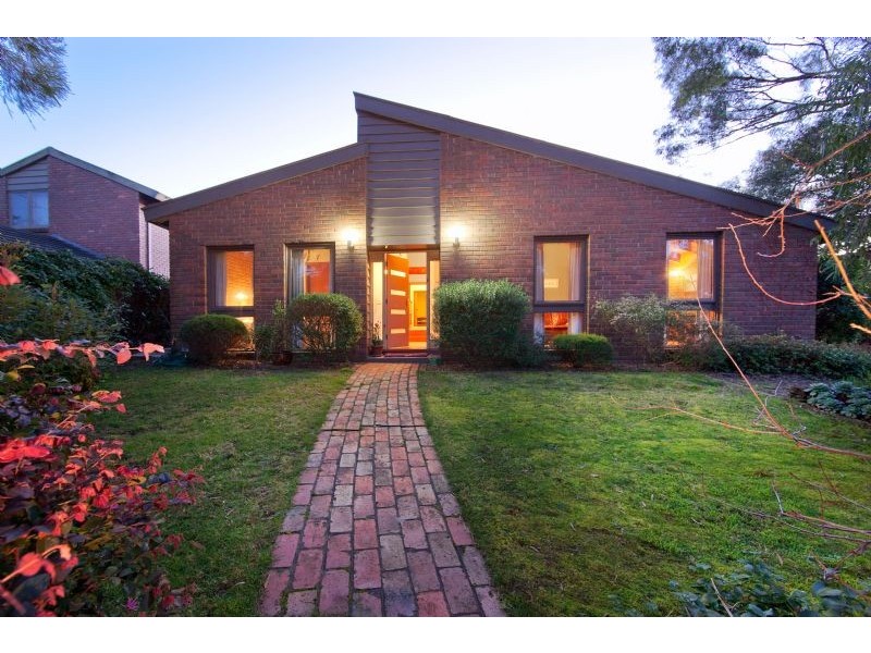 5 Oak Grove, Langwarrin VIC 3910