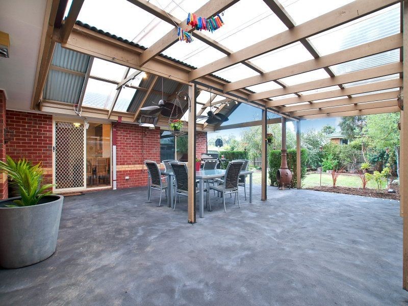11 Trentham Way, Langwarrin VIC 3910