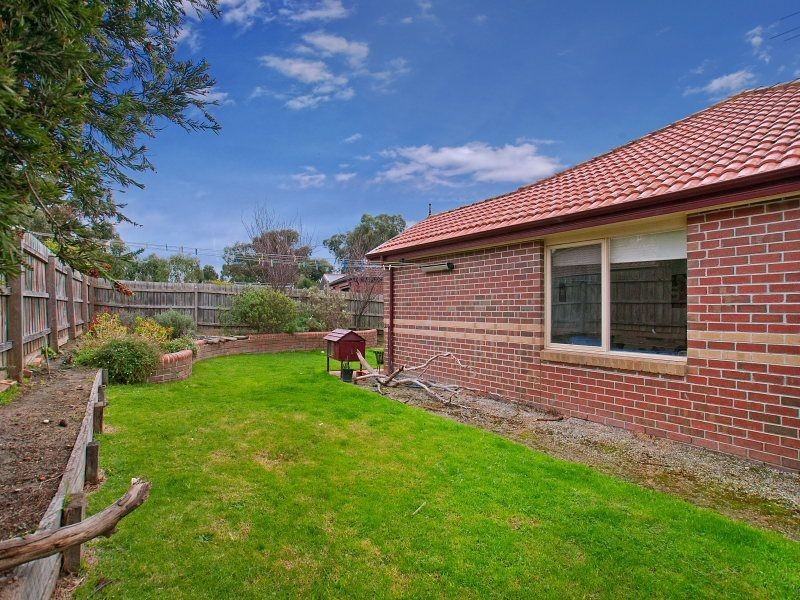 12 Landhill Close, Langwarrin VIC 3910
