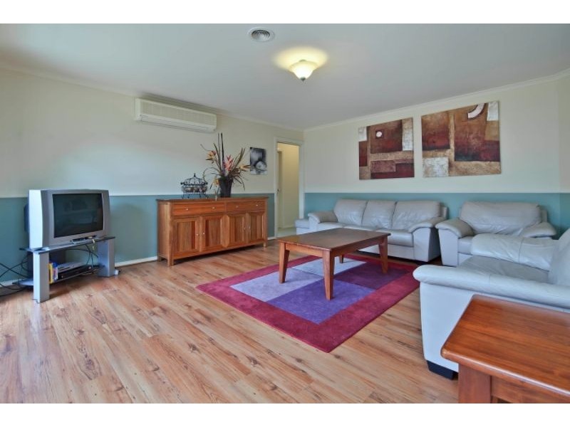 16 Korina Crt, Langwarrin VIC 3910