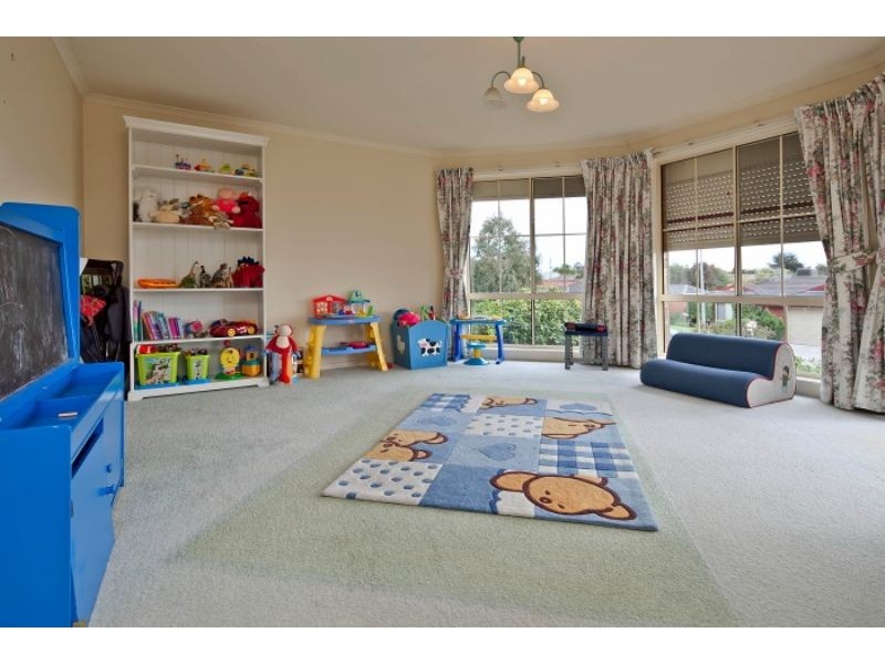 16 Korina Crt, Langwarrin VIC 3910
