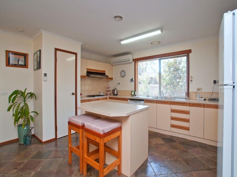 10 Lynne Court, Langwarrin VIC 3910