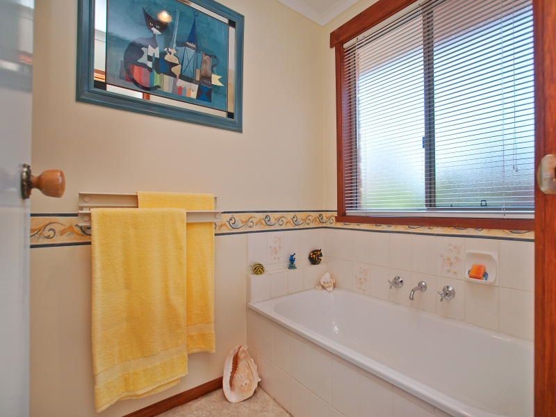 10 Lynne Court, Langwarrin VIC 3910