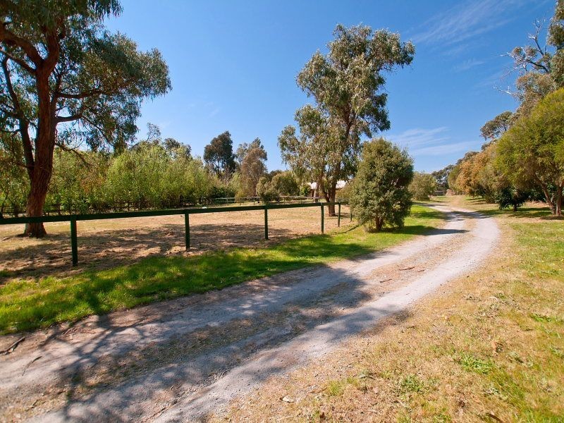 14 Grassmere Road, Langwarrin VIC 3910