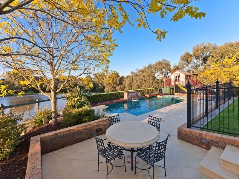 675 Robinsons road, Langwarrin VIC 3910